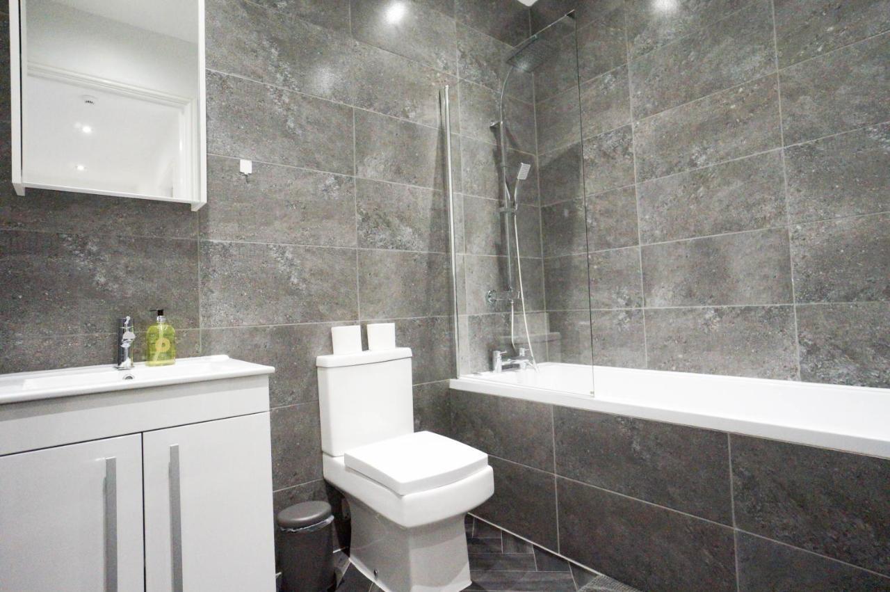 Premium Apartments Thatcham Broadway Exteriör bild